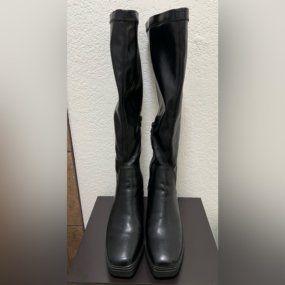 Fashion Nova platform boots size 10 worn once! - Picture 2 of 4